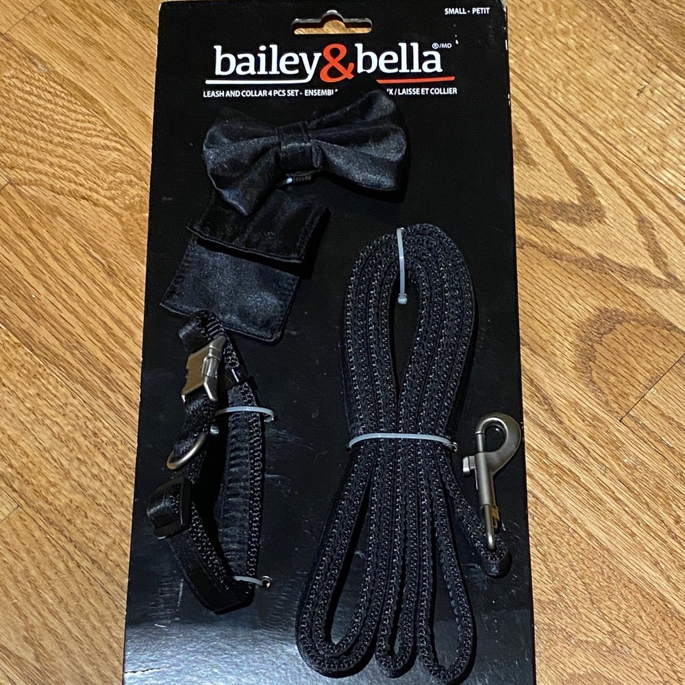 Bailey & Bella Leash & Collar 4 piece set for small dog